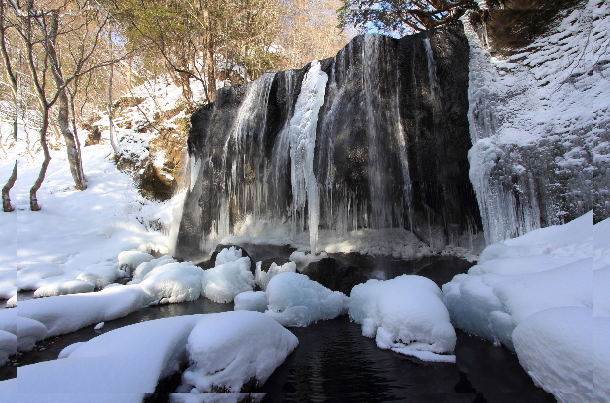 達沢不動滝の氷瀑