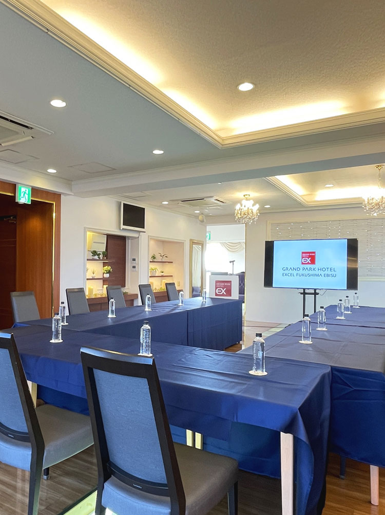 ガーデンホール